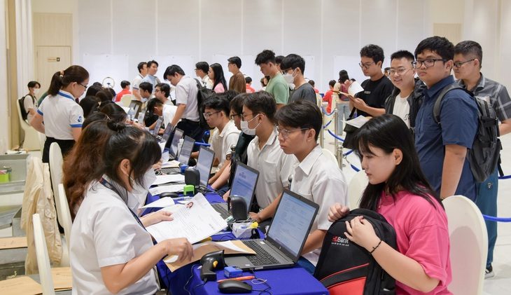 bk-nhap-hoc-17243865038571729037398 Cảnh báo thí sinh bỏ nhập học để xét tuyển lại - Ảnh 1.