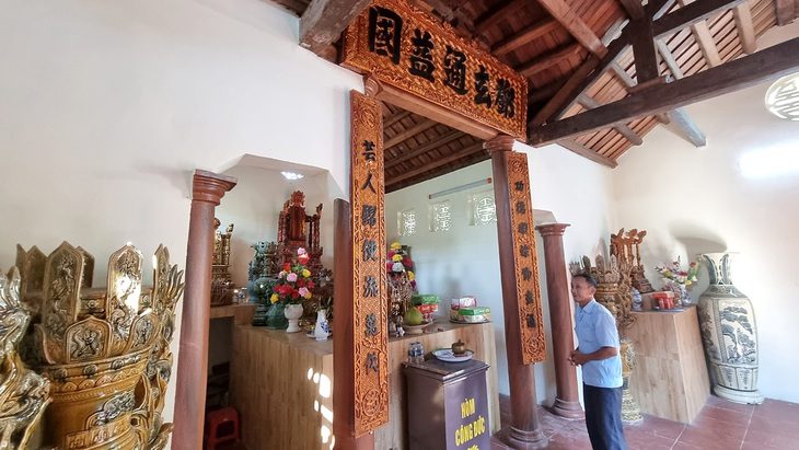 Nơi thờ tự và vinh danh nghệ nhân Đặng Huyền Thông ở thôn Hùng Thắng, Nam Sách, Hải Dương - Ảnh: THÁI LỘC Nơi thờ tự và vinh danh nghệ nhân Đặng Huyền Thông ở thôn Hùng Thắng, Nam Sách, Hải Dương - Ảnh: THÁI LỘC